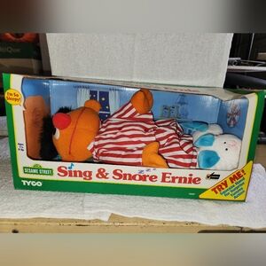 Vintage 1996 NIB Sing & Snore Ernie-Sesame Street Collector Item